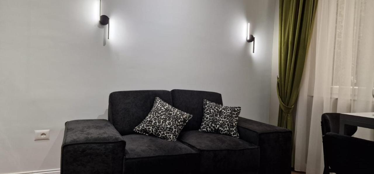 Heart Of Tirana Apartment Buitenkant foto